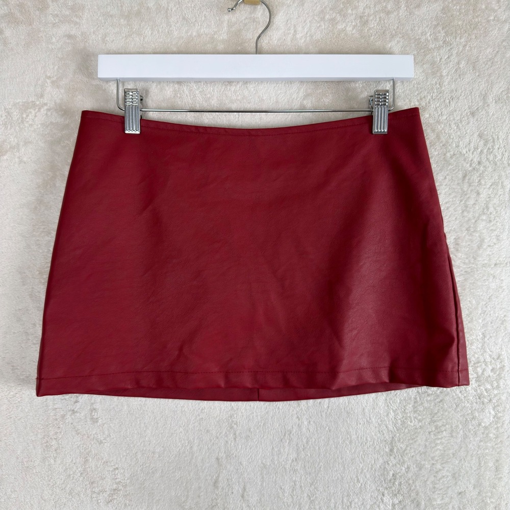 Edikted Burgundy Faux Leather Micro Mini Skirt Vegan Leather Zipper Back Size M